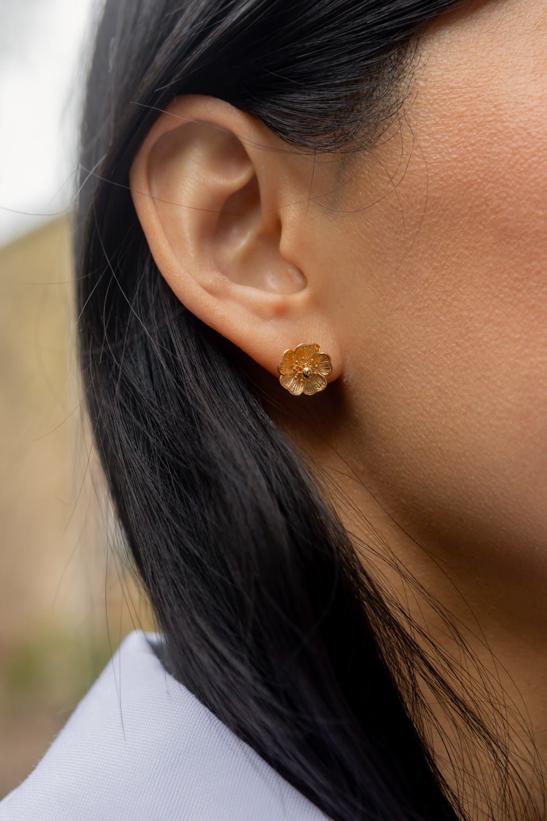 Petite-and-so-what-bijoux-or-fleur-boucle-oreille-femme-petite