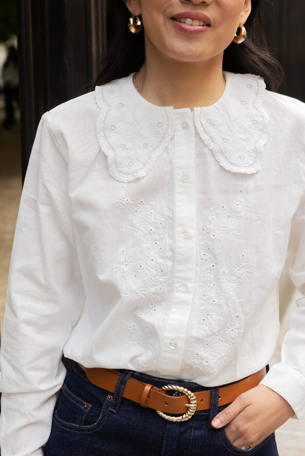 Petite-and-so-what-blouse-blanche-brodee-femme-petite-louise