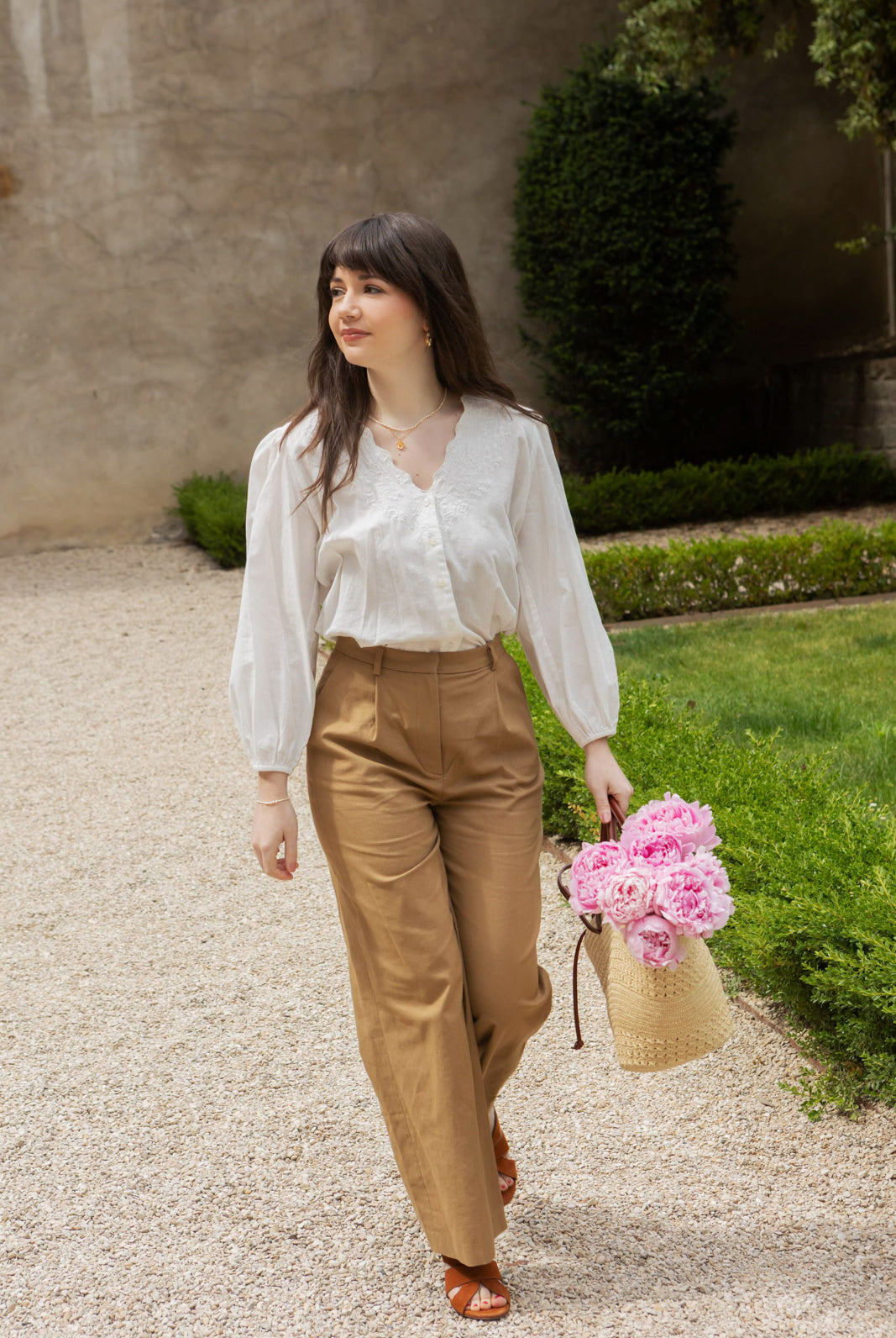 Petite-and-so-what-blouse-blanche-dentelle-femme-petite-carla