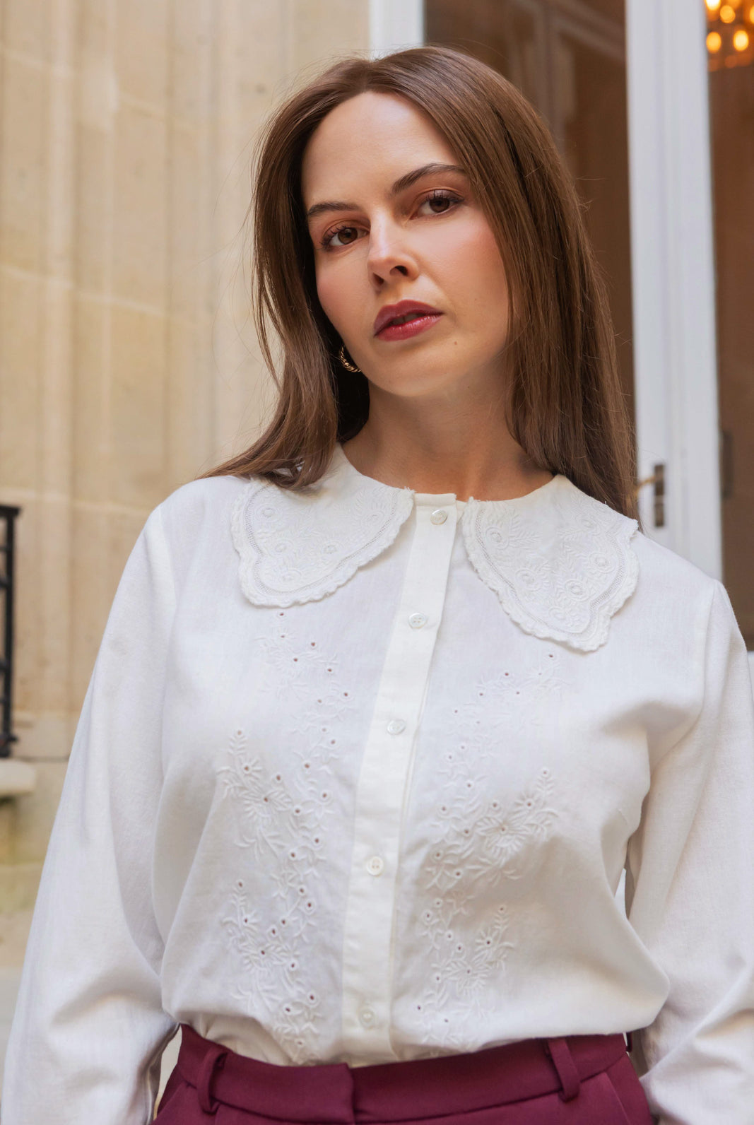 Petite-and-so-what-blouse-chemise-blanche-femme-petite-broderie-dentelle-louise