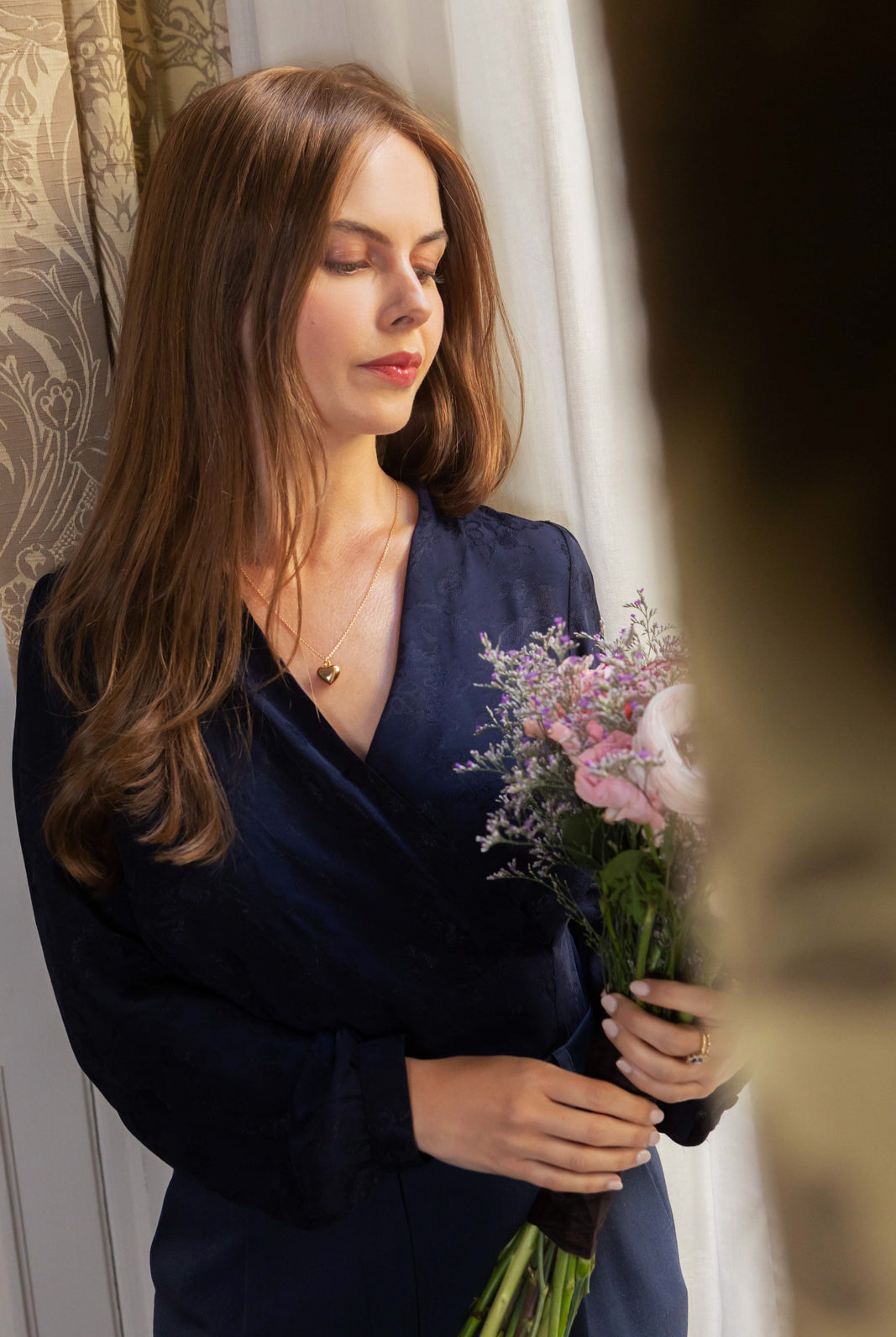 Petite-and-so-what-blouse-femme-petite-cache-coeur-bleu-marine-estelle