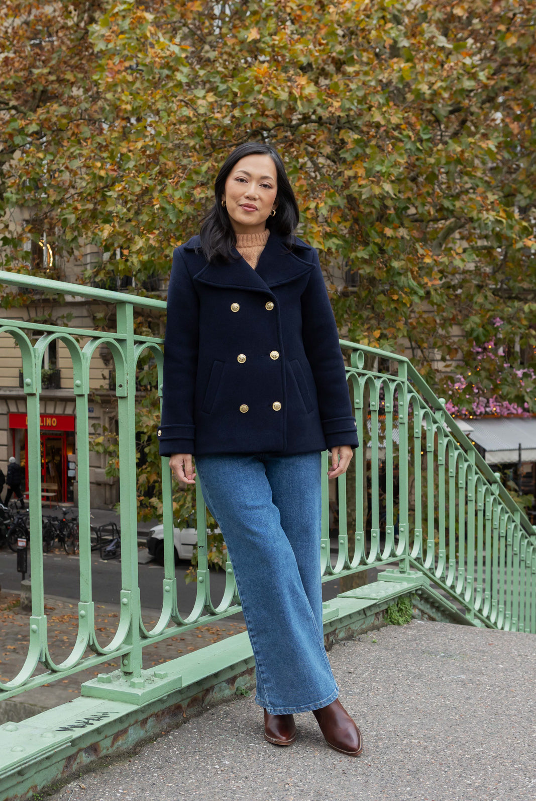 Petite-and-so-what-caban-marine-femme-petite