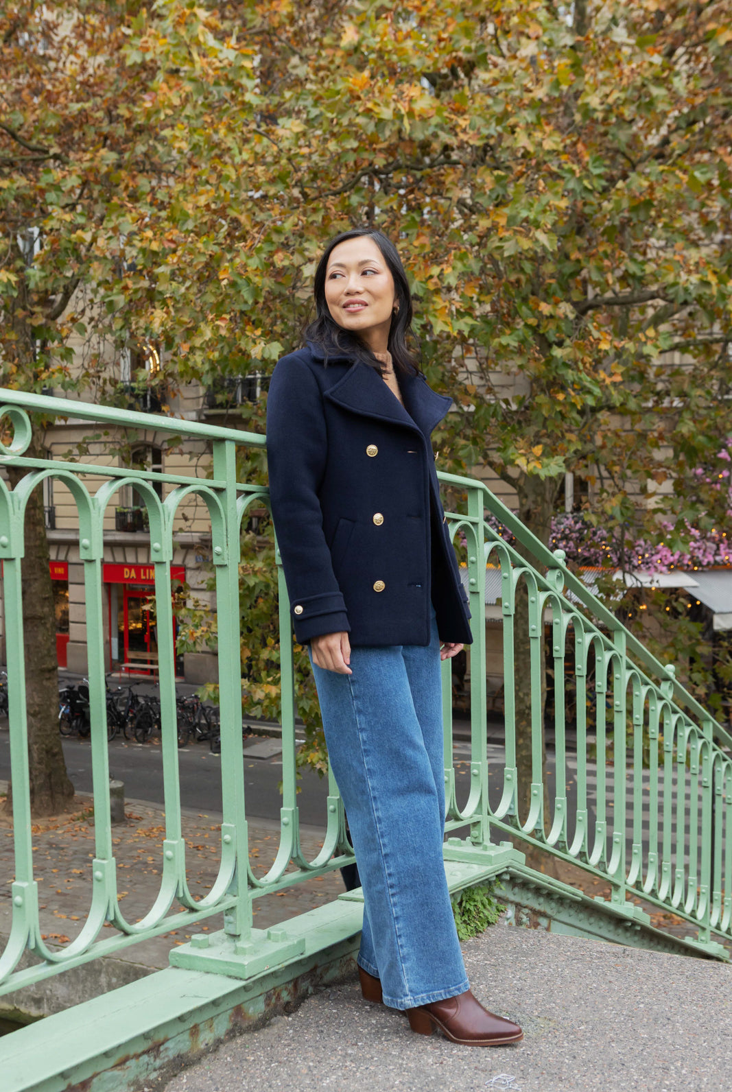 Petite-and-so-what-caban-marine-femme-petite