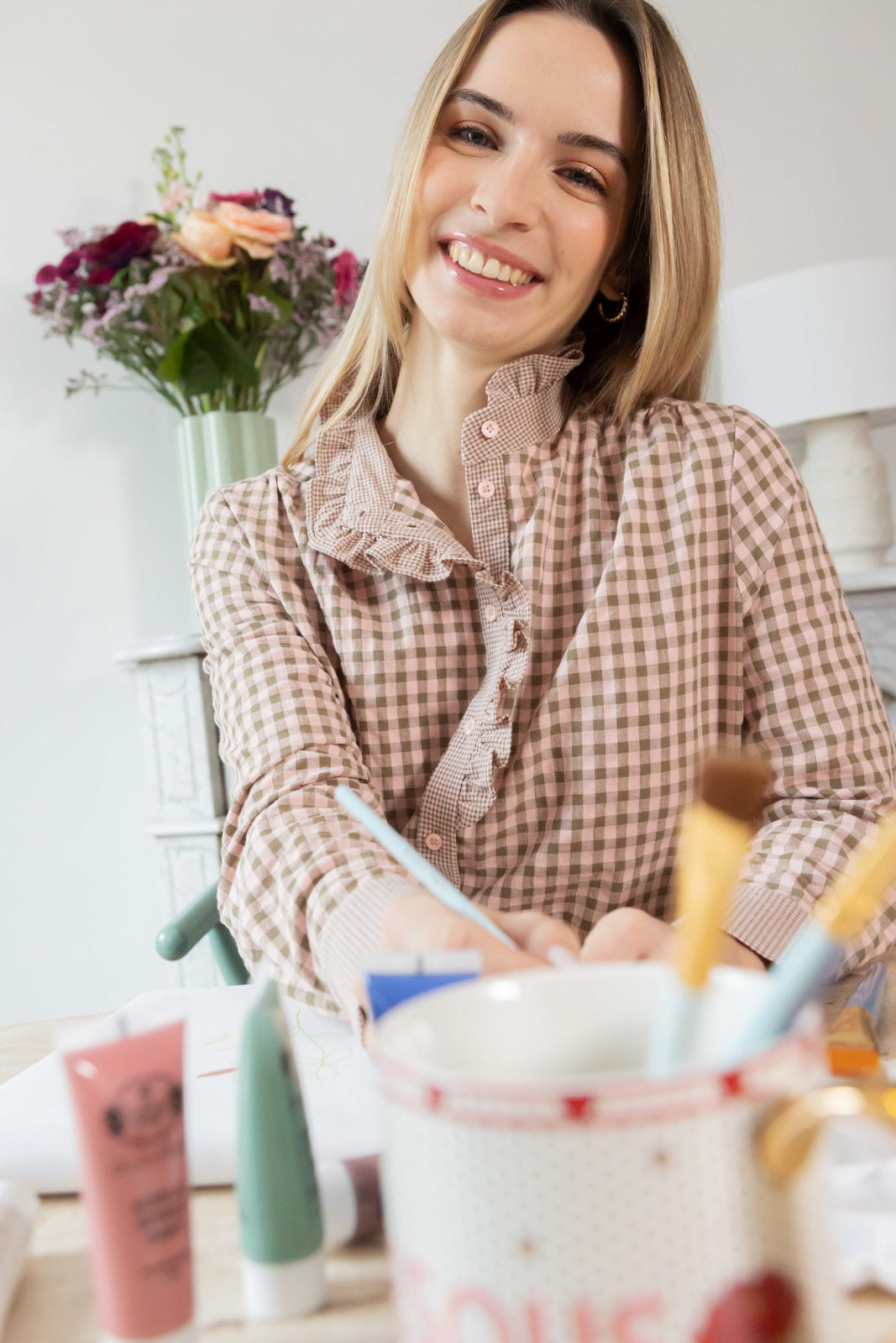 Petite-and-so-what-chemise-volant-carreaux-femme-petite-rose-kaki-isabelle