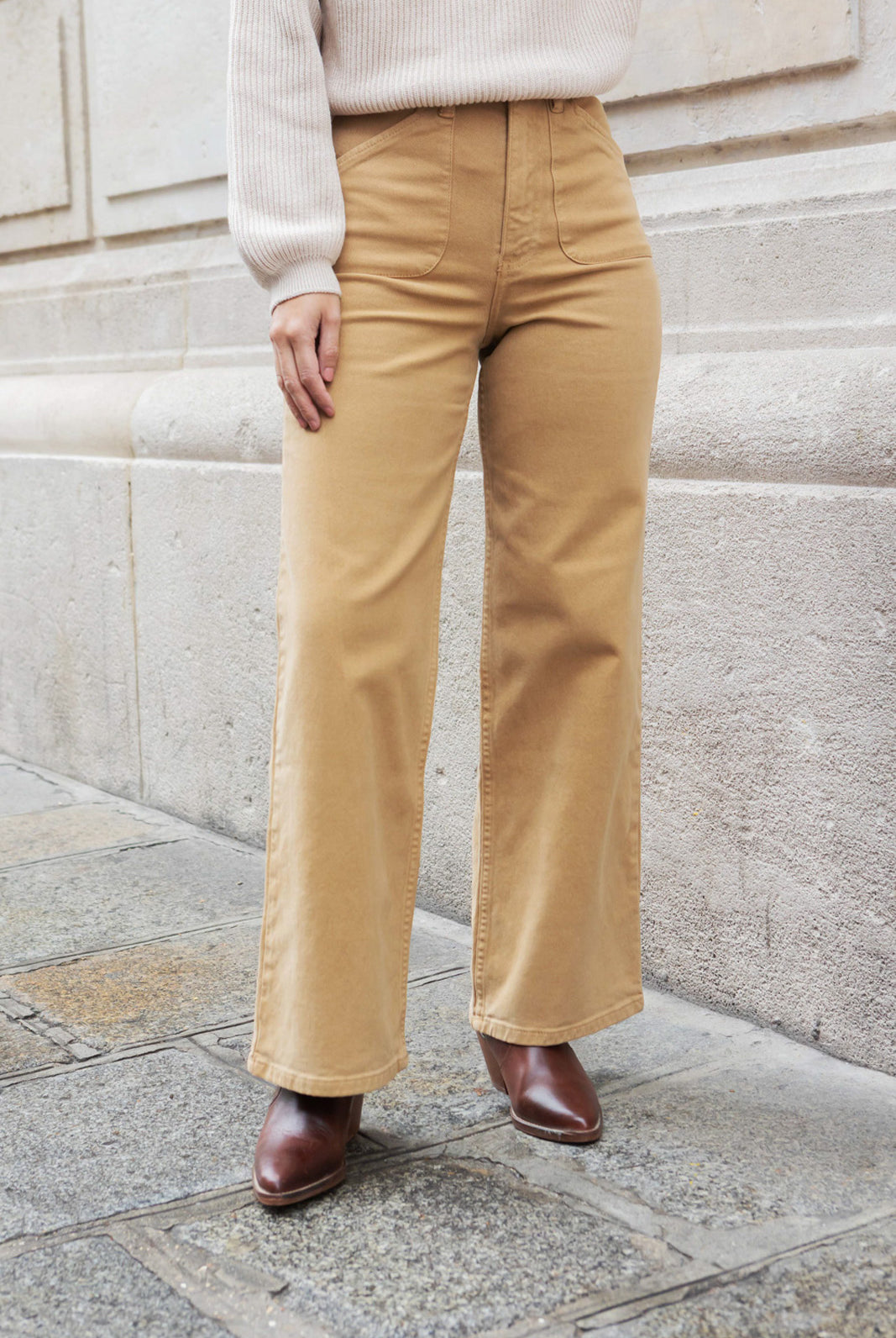 Petite-and-so-what-jean-large-beige-camel-femme-petite-dolly