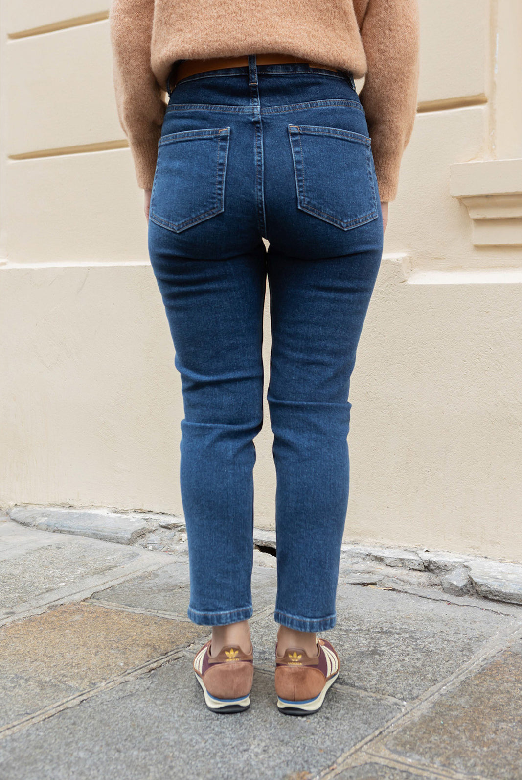 Petite-and-so-what-jean-mom-bleu-femme-petite-alice