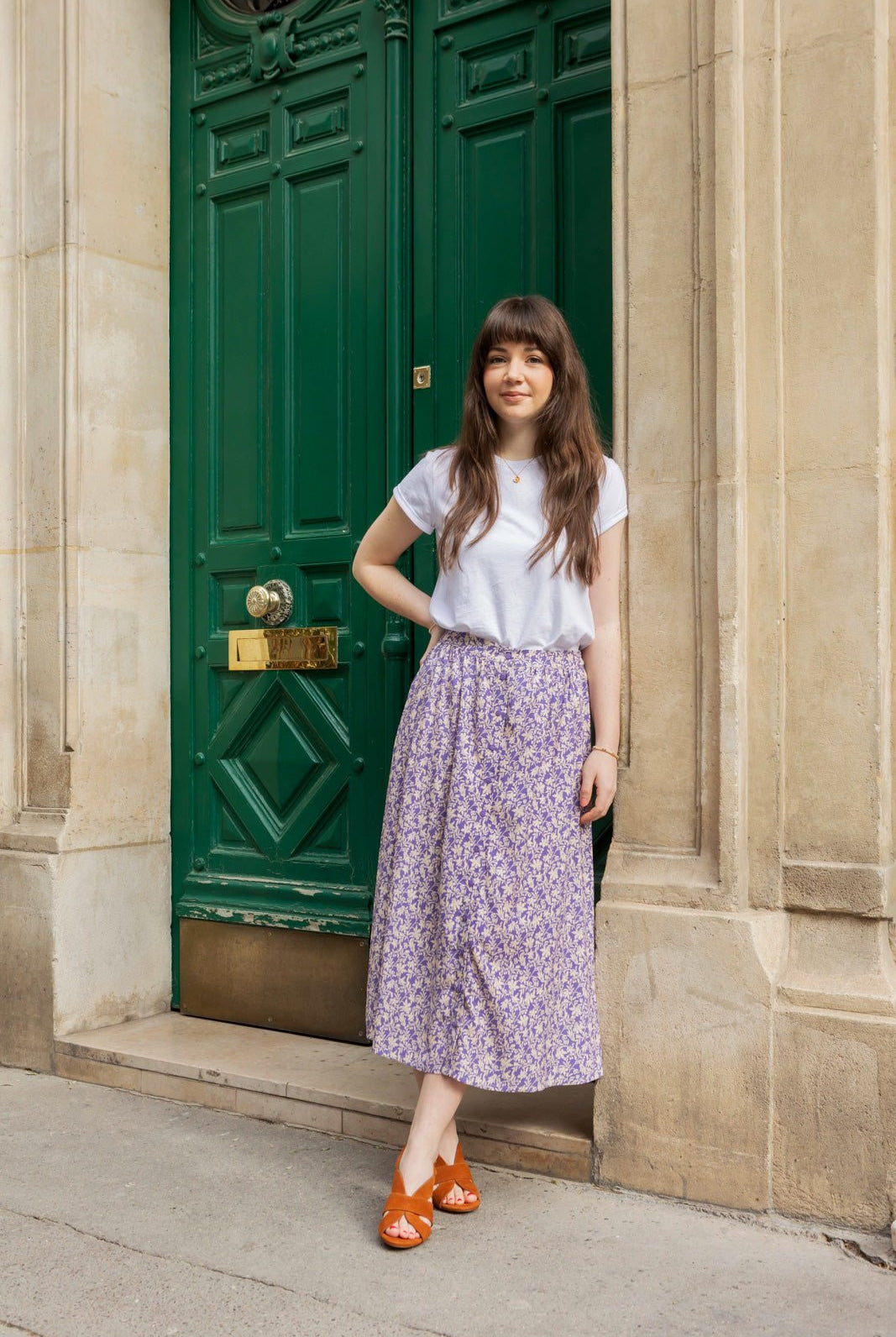 Petite-and-so-what-jupe-fleurie-violette-mi-longue-violette