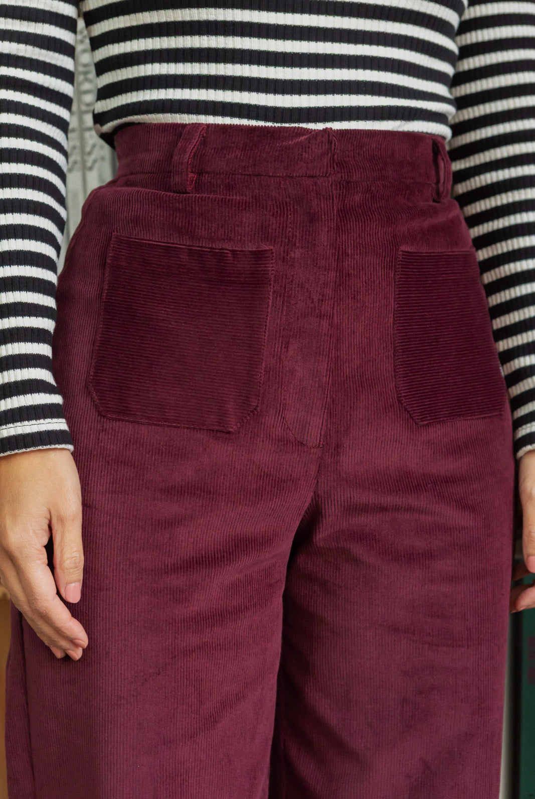 Petite-and-so-what-pantalon-droit-velours-femme-petite-bordeaux-gwenn