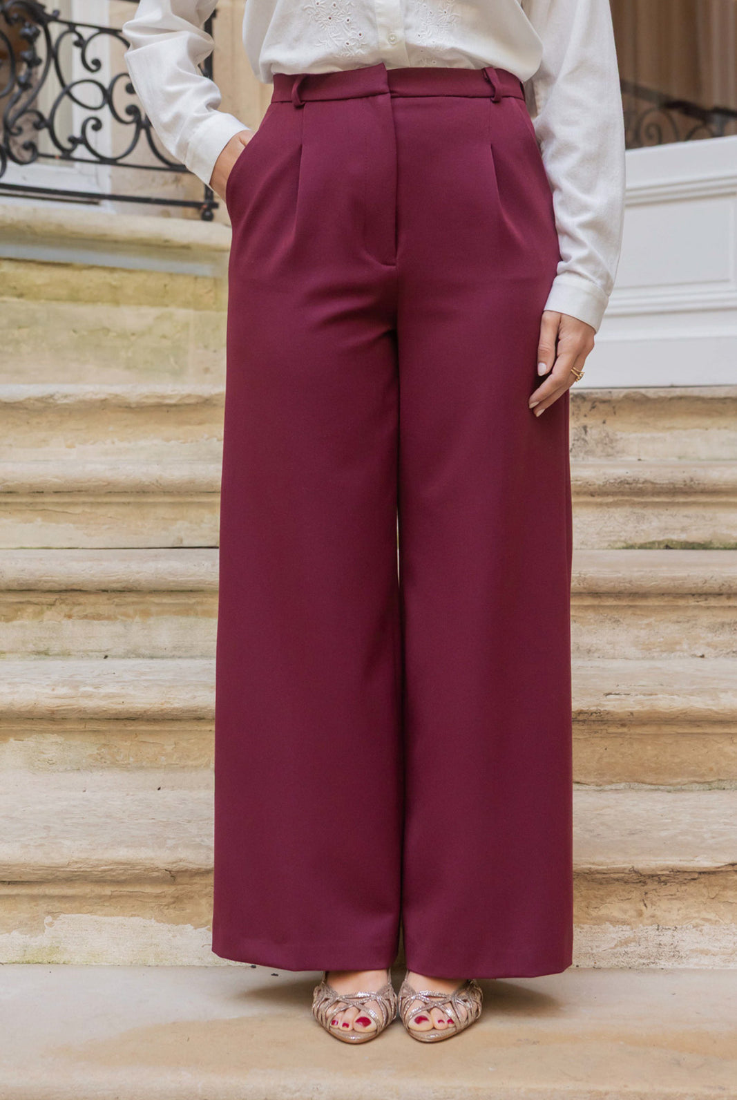 Petite-and-so-what-pantalon-large-droit-bordeaux-femme-petite-lucy