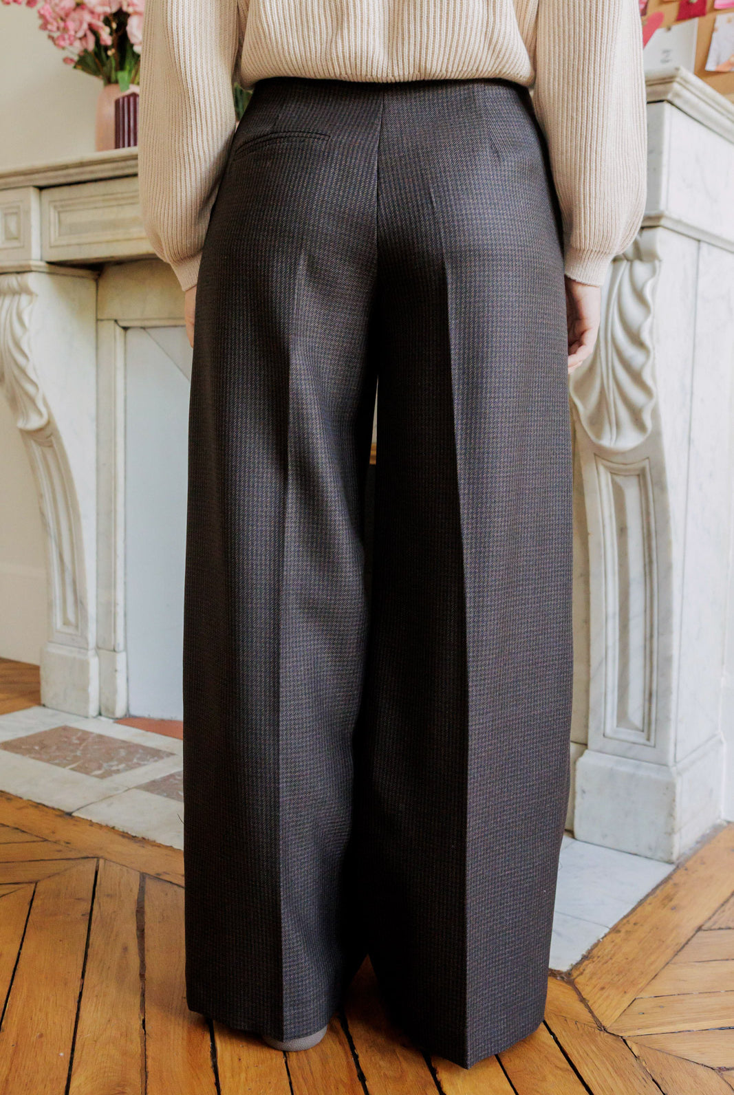 Petite-and-so-what-pantalon-large-fluide-femme-petite-marron-chocolat-carreaux-lucy