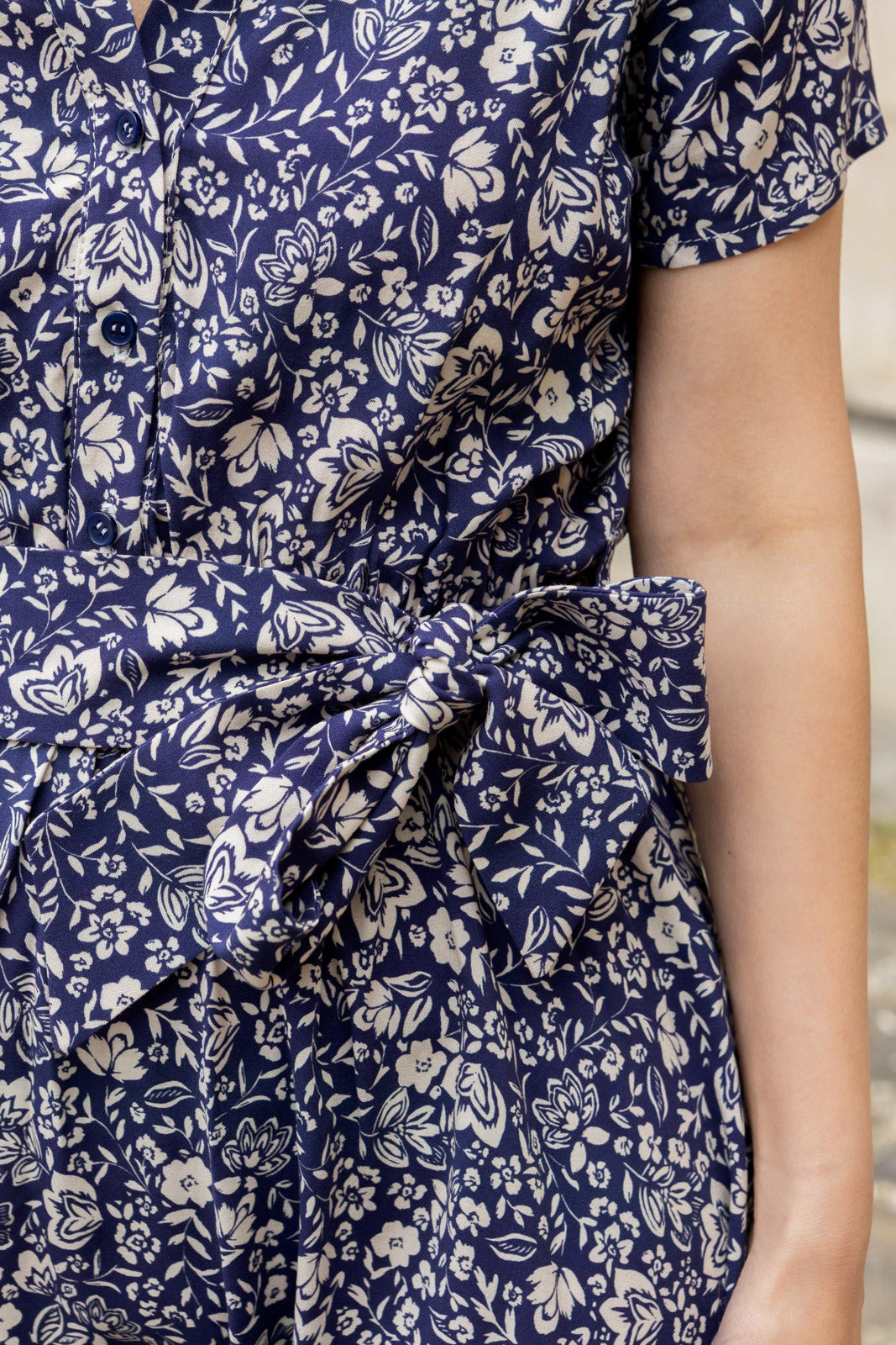 Petite-and-so-what-robe-fleurie-bleu-femme-petite-diane
