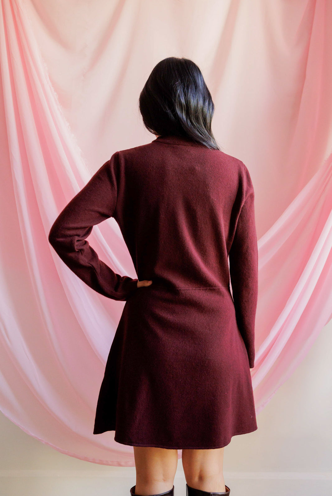Petite-and-so-what-robe-maille-courte-femme-petite-bordeaux-emmanuelle
