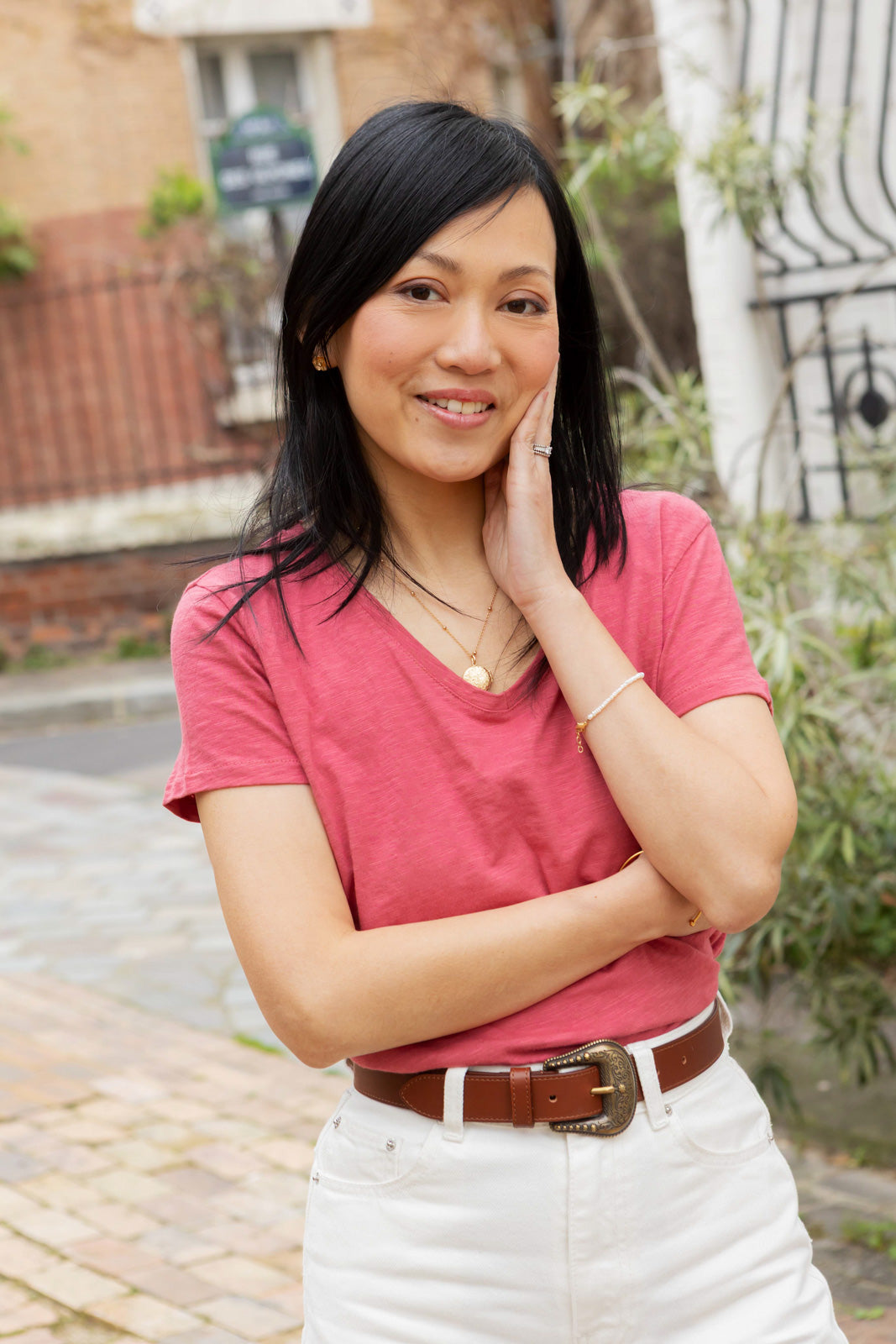 Petite-and-so-what-tee-shirt-rose-femme-petite-col-v-simone