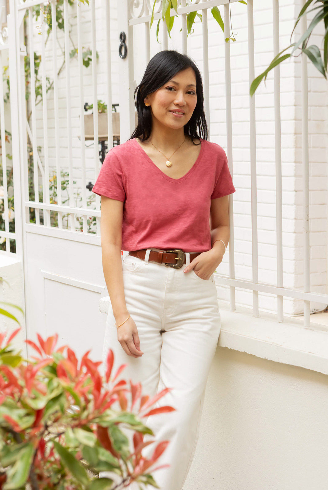 Petite-and-so-what-tee-shirt-rose-femme-petite-col-v-simone