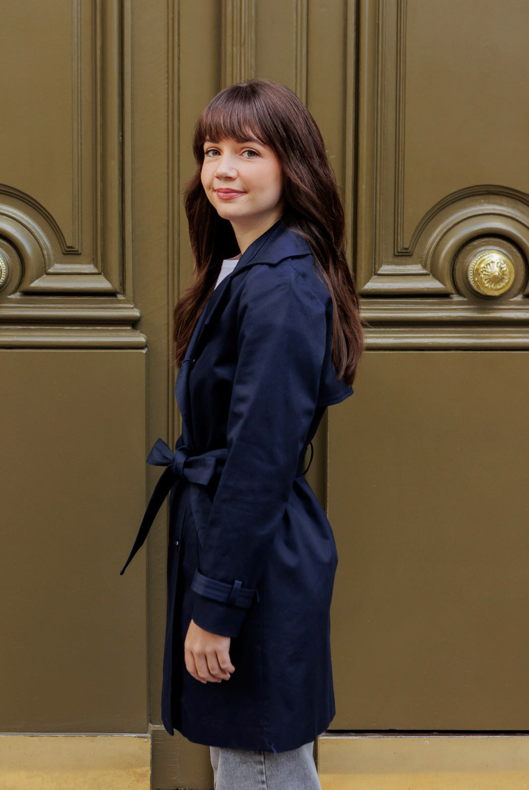 Petite-and-so-what-trench-coat-court-marine-femme-petite-geri
