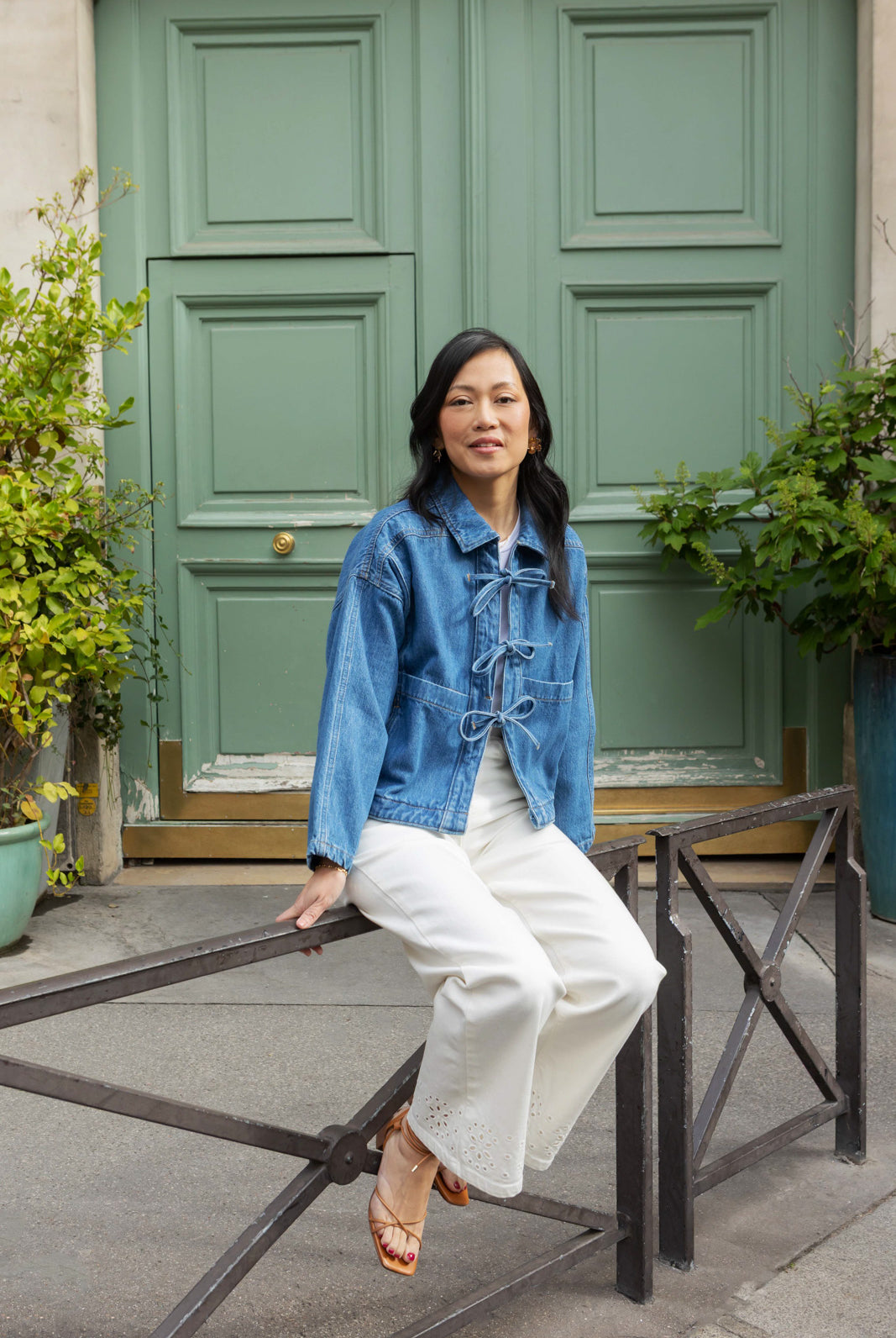 Petite-and-so-what-veste-en-jean-noeud-femme-petite
