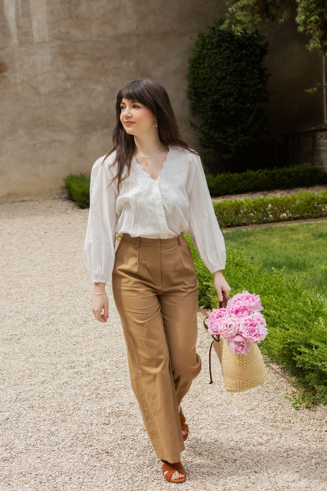 Petite-and-so-what-blouse-blanche-dentelle-femme-petite-carla