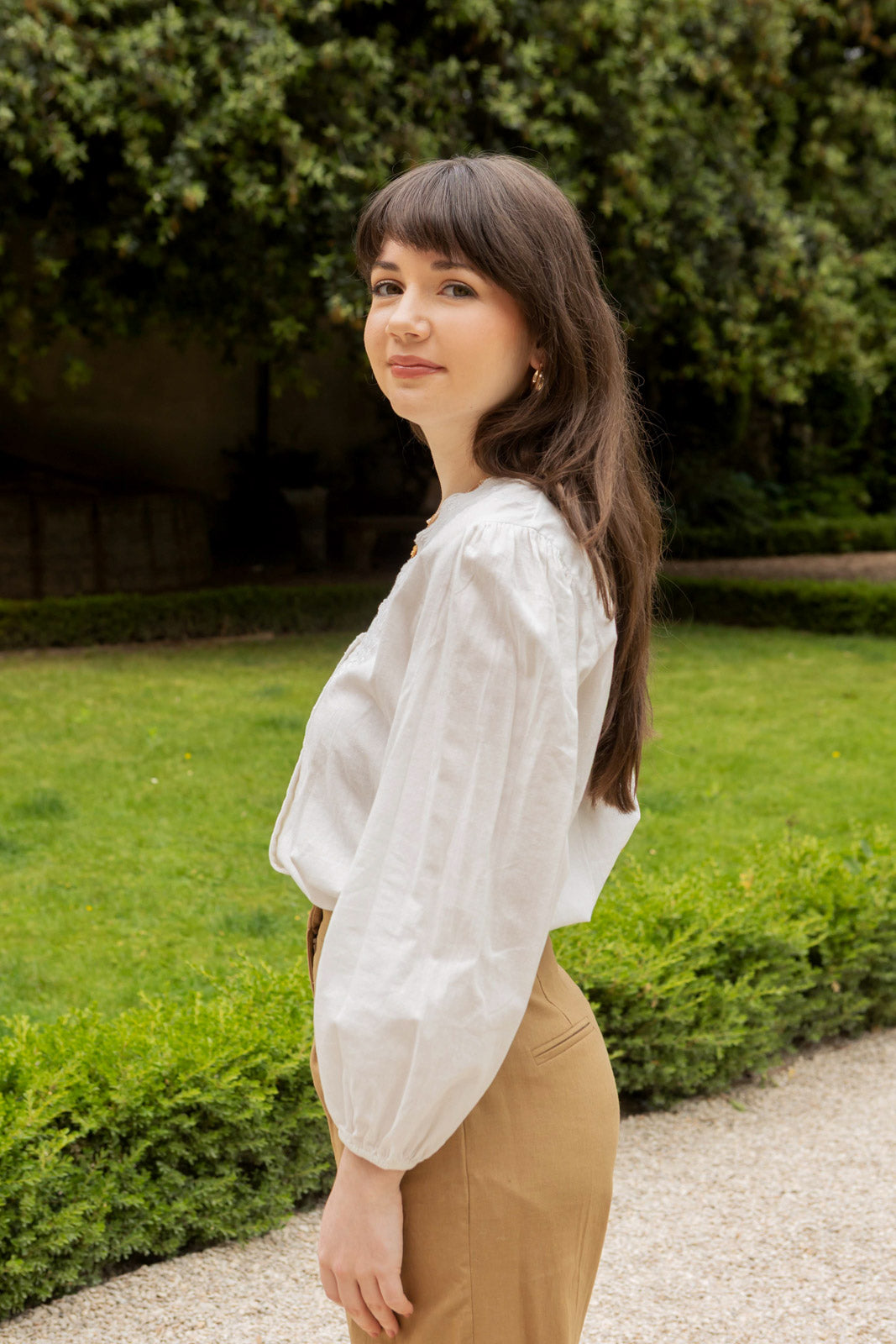 Petite-and-so-what-blouse-blanche-dentelle-femme-petite-carla