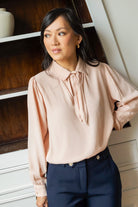 Petite-and-so-what-blouse-rose-fluide-femme-petite