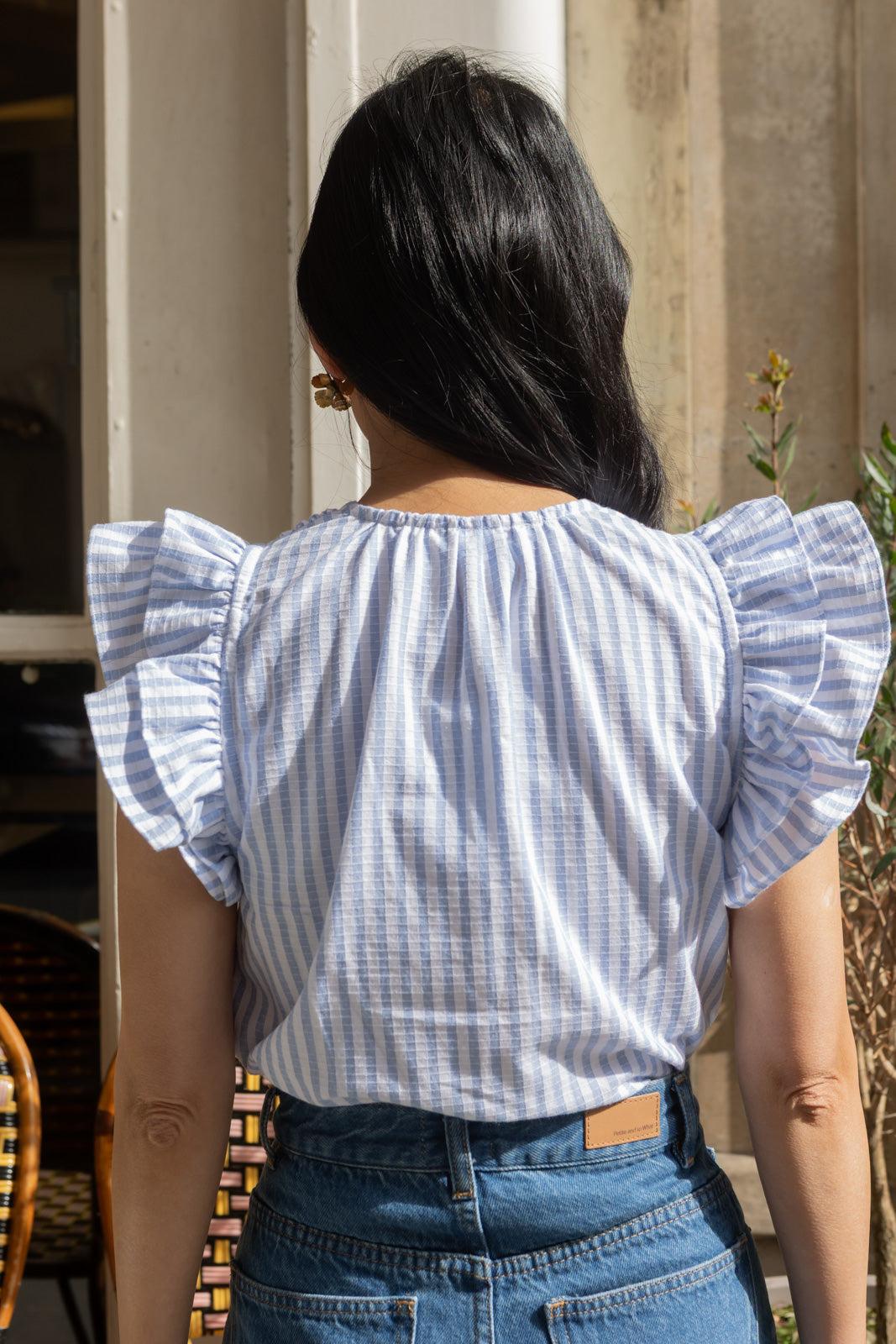 Petite-and-so-what-blouse-rayure-bleu-volant-femme-petite-alicia