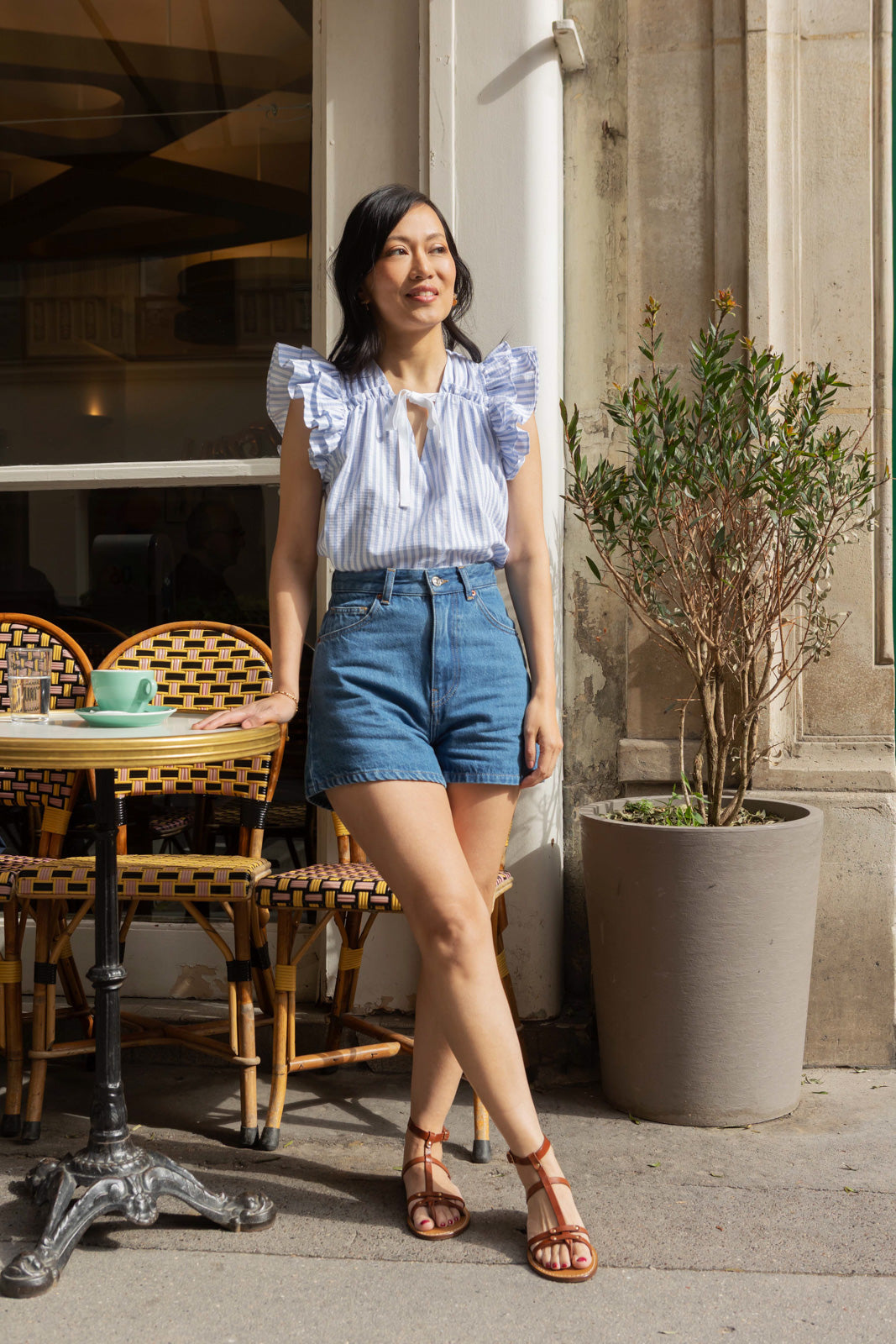 Petite-and-so-what-blouse-rayure-bleu-volant-femme-petite-alicia