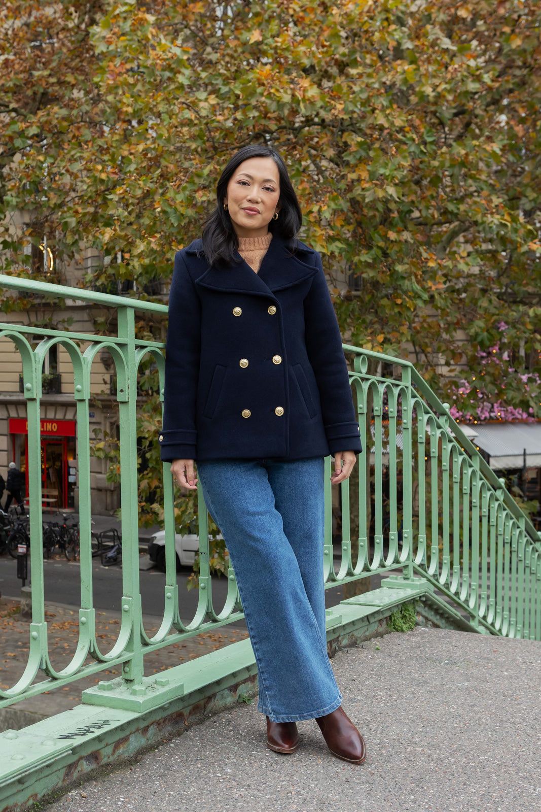 Petite-and-so-what-caban-marine-femme-petite