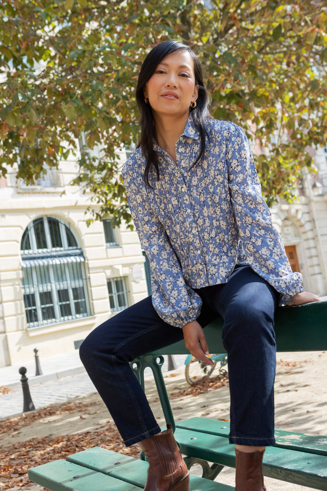 Petite-and-so-what-chemise-motif-fleuri-bleu-femme-petite