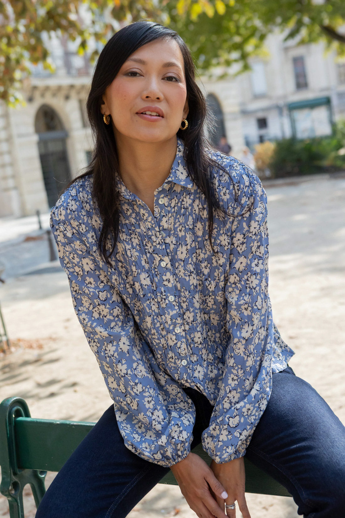 Petite-and-so-what-chemise-motif-fleuri-bleu-femme-petite