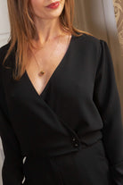 Petite-and-so-what-combinaison-noir-femme-petite-elegante-elodie