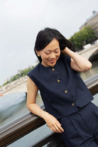 Petite-and-so-what-gilet-lin-marine-femme-petite