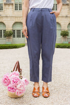 Petite-and-so-what-pantalon-chino-femme-petite-bleu-gris-judy
