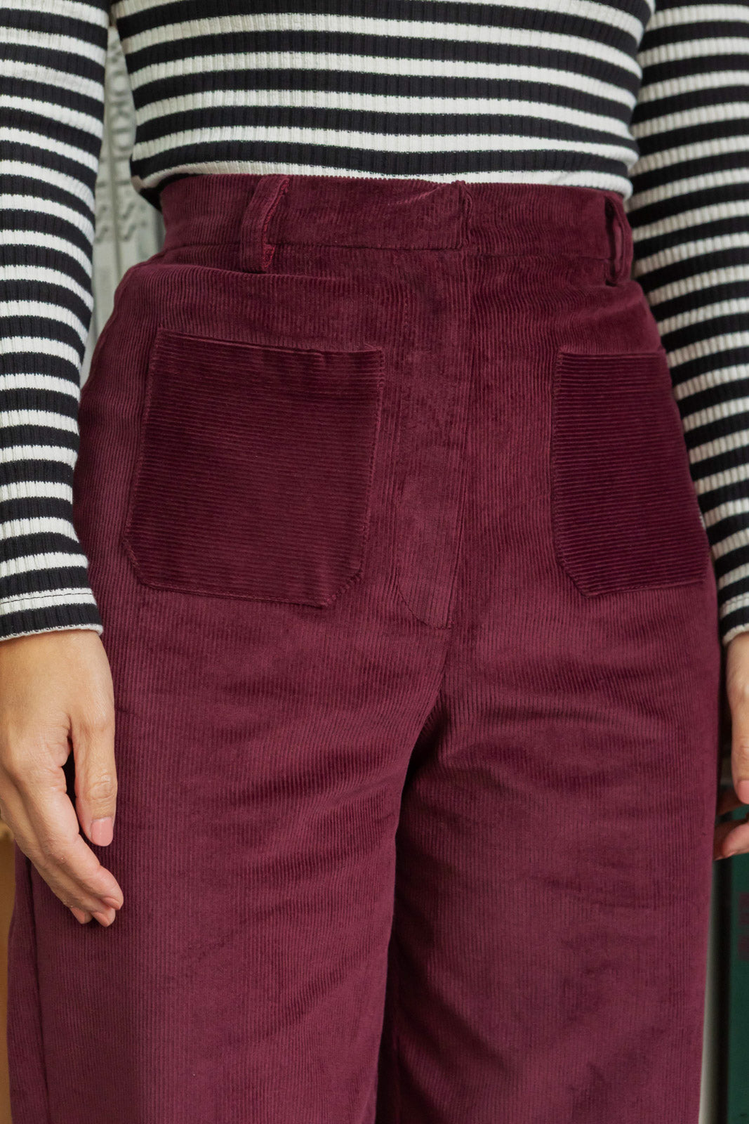 Petite-and-so-what-pantalon-droit-velours-femme-petite-bordeaux-gwenn