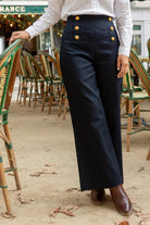Petite-and-so-what-pantalon-large-bleu-marine-femme-petite-elegant