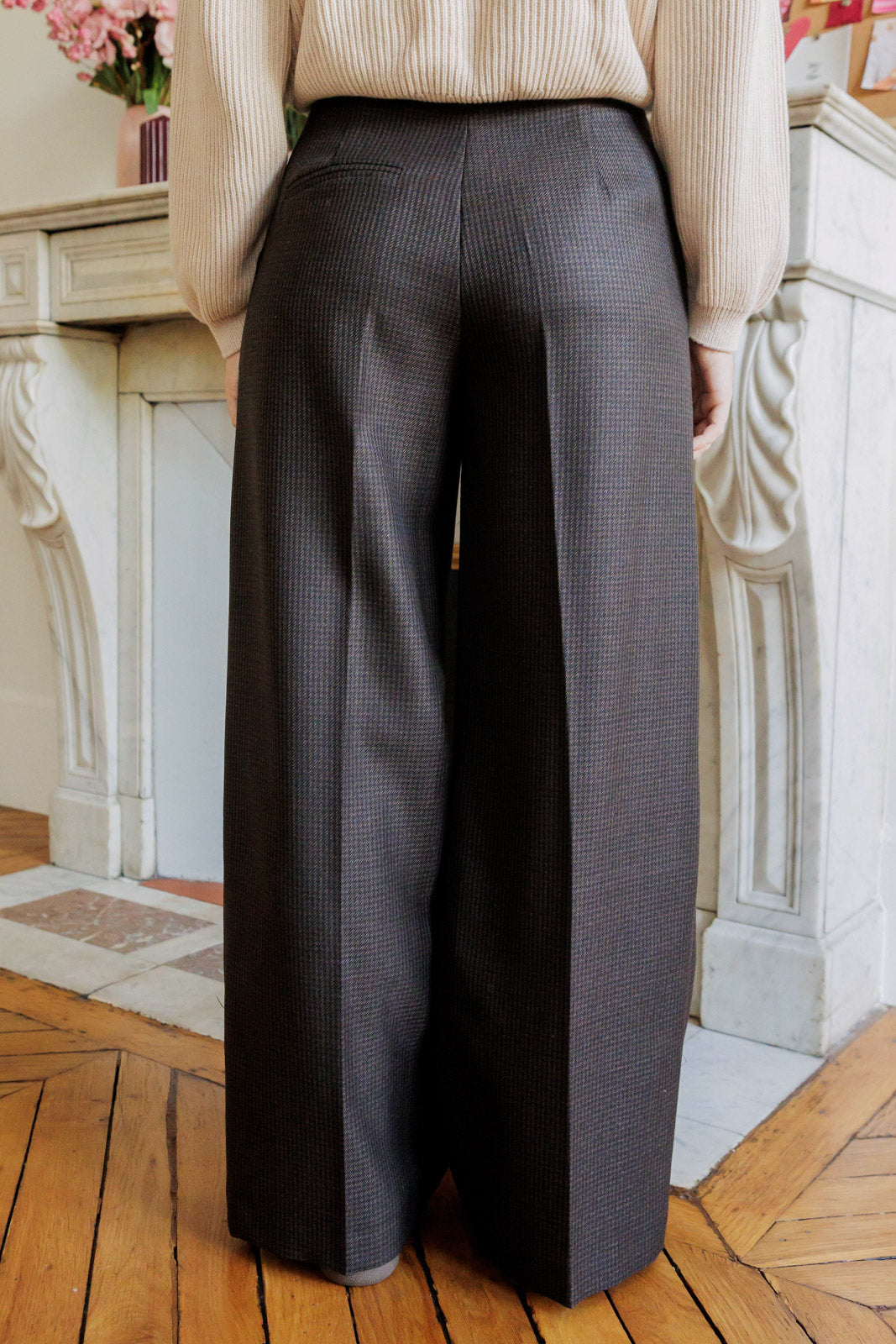 Petite-and-so-what-pantalon-large-fluide-femme-petite-marron-chocolat-carreaux-lucy