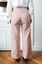 Petite-and-so-what-pantalon-wide-leg-large-femme-petite-rose-pauline