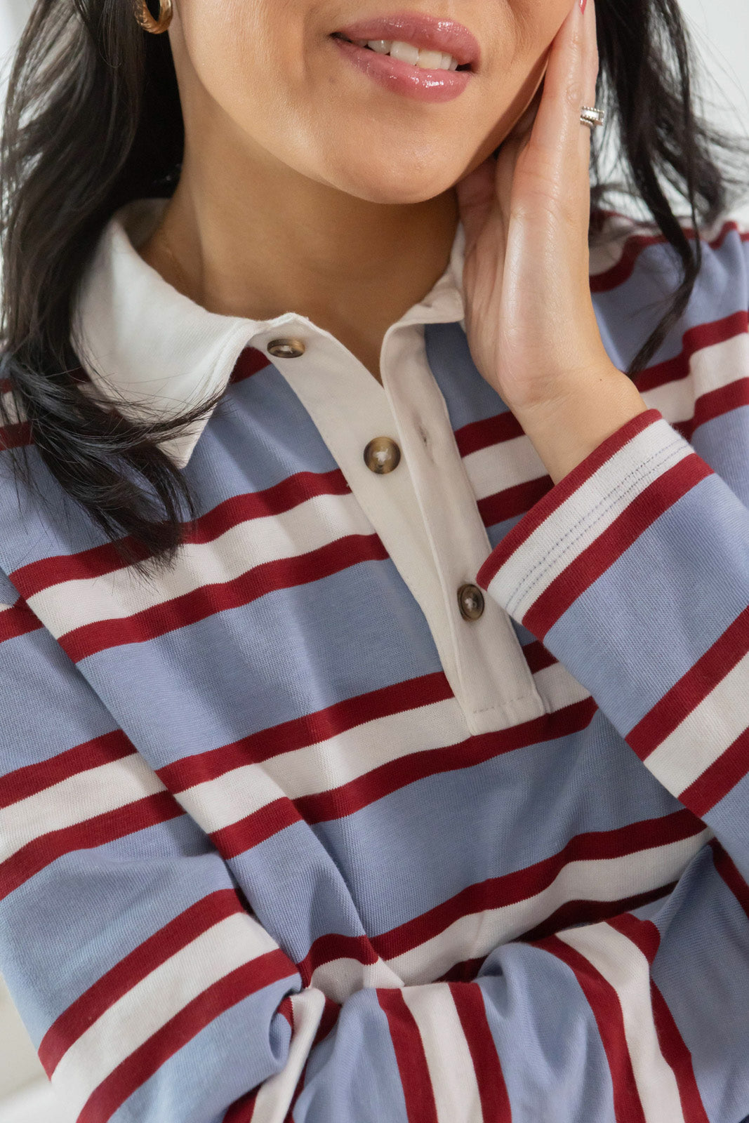 Petite-and-so-what-pull-polo-femme-petite-rayure-bleu-bordeaux-laetitia