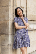 Petite-and-so-what-robe-fleurie-bleu-femme-petite-diane