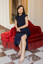 Petite-and-so-what-robe-mi-longue-femme-petite-bleu-marine-kim