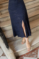 Petite-and-so-what-robe-mi-longue-femme-petite-bleu-marine-kim