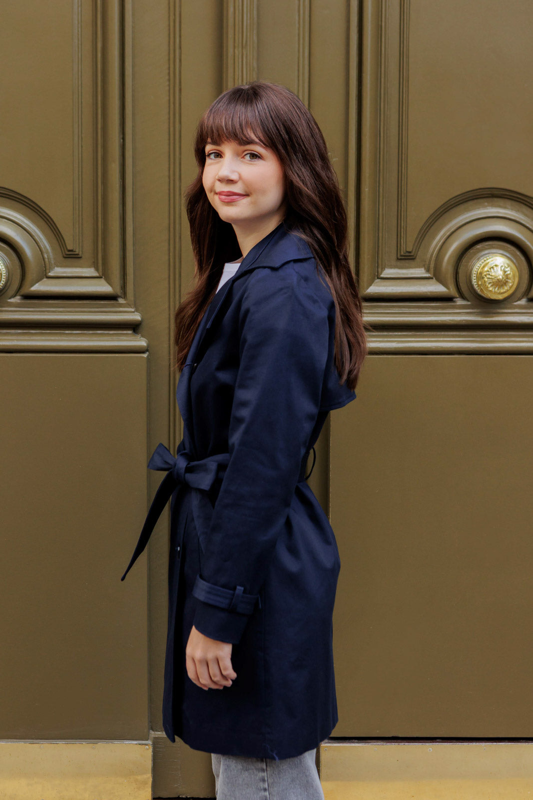 Petite-and-so-what-trench-coat-court-marine-femme-petite-geri