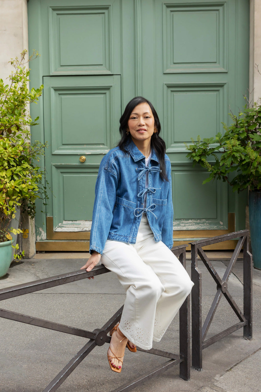 Petite-and-so-what-veste-en-jean-noeud-femme-petite