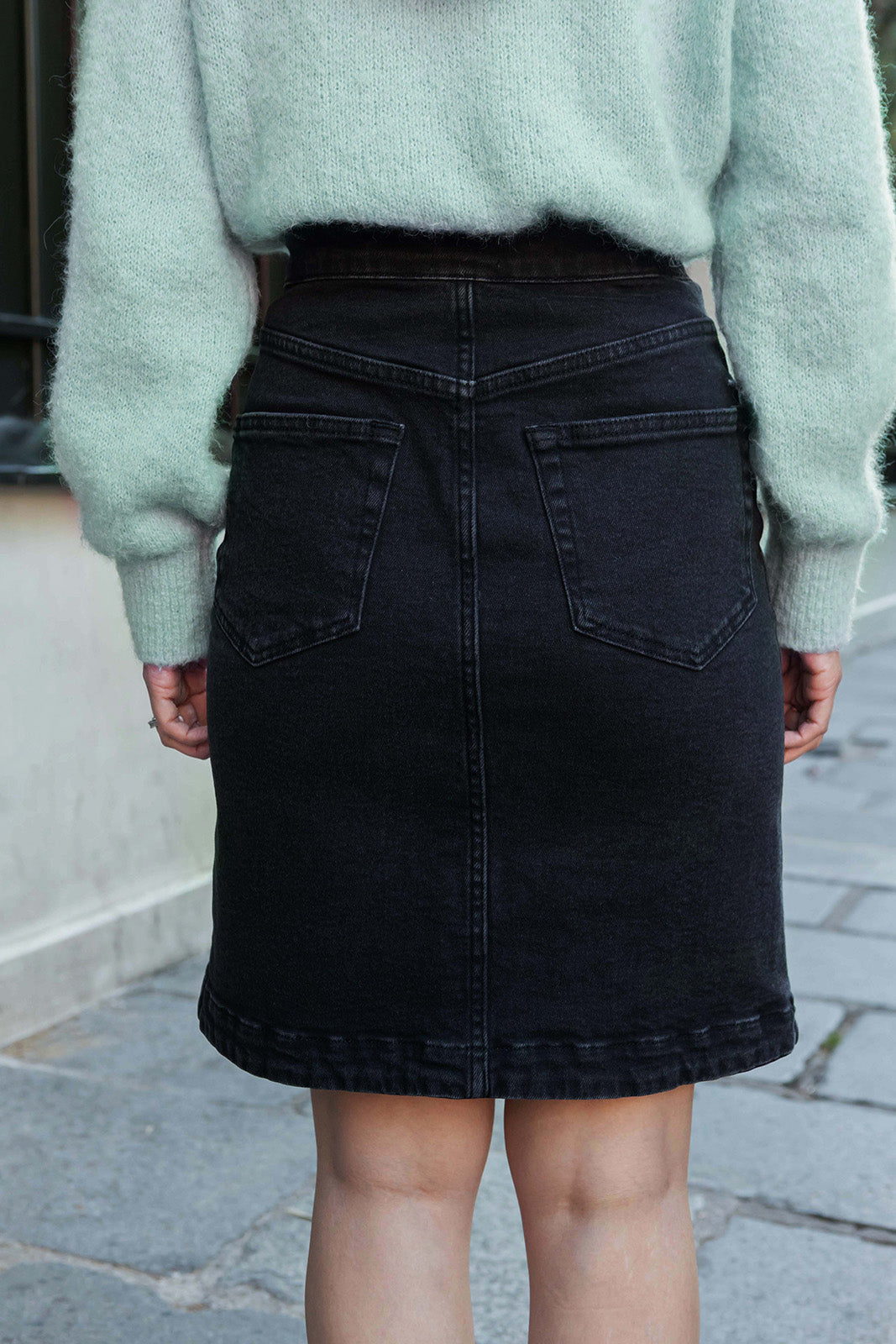 Petite-and-so-what-jupe-jean-noir-femme-petite-rebecca