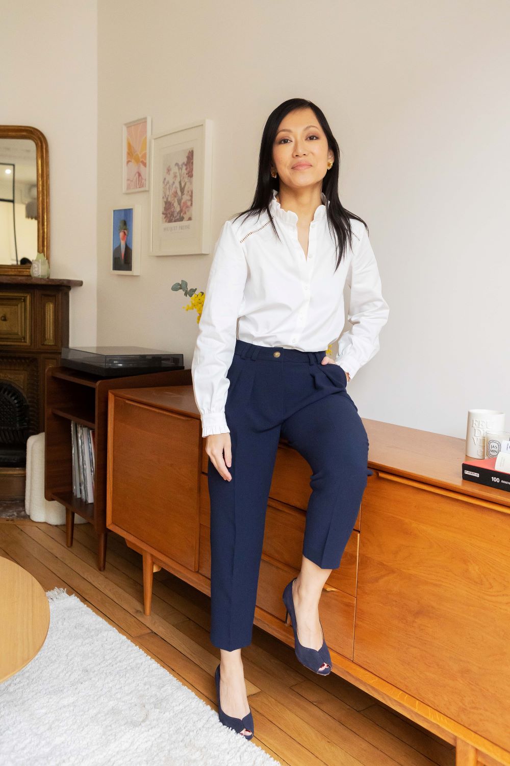 Pantalon Jean Et Chemise Femme Bleu Marine Chemise Blanche Et Jean