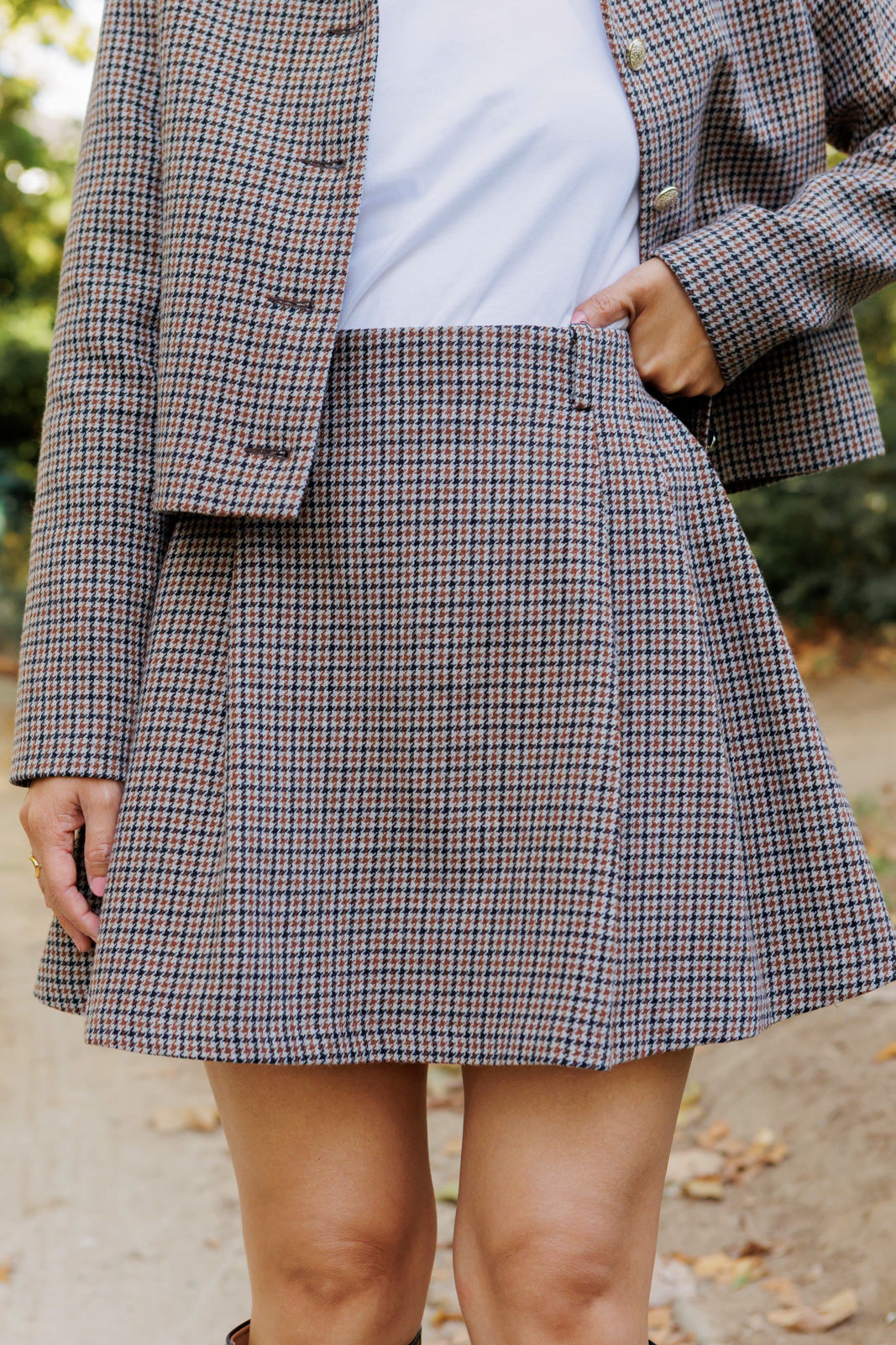 petite-so-what-short-pleated-wool-checkered-skirt-made-in-france-women's-petite-clemence